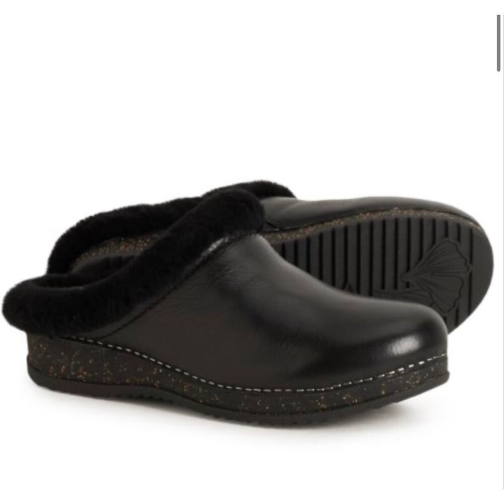 Dansko Magda Waxy black leather sheepskin Mule Shoes size 38/8 US NWB